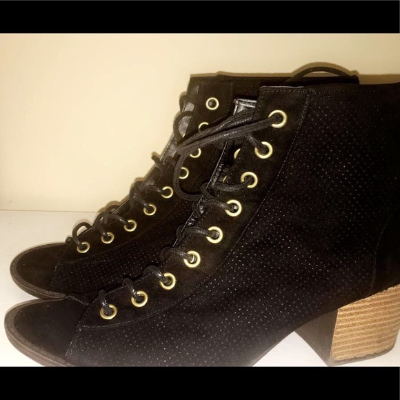 Open toe - Picture 2 of 3